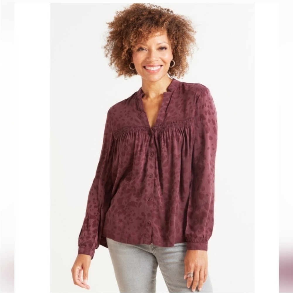 Cloth and Stone burgundy Button Down V Neck Long sleeve Blouse size XSmall